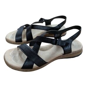 B.O.C Camelia Black Flat Slingback Sandals Size 7